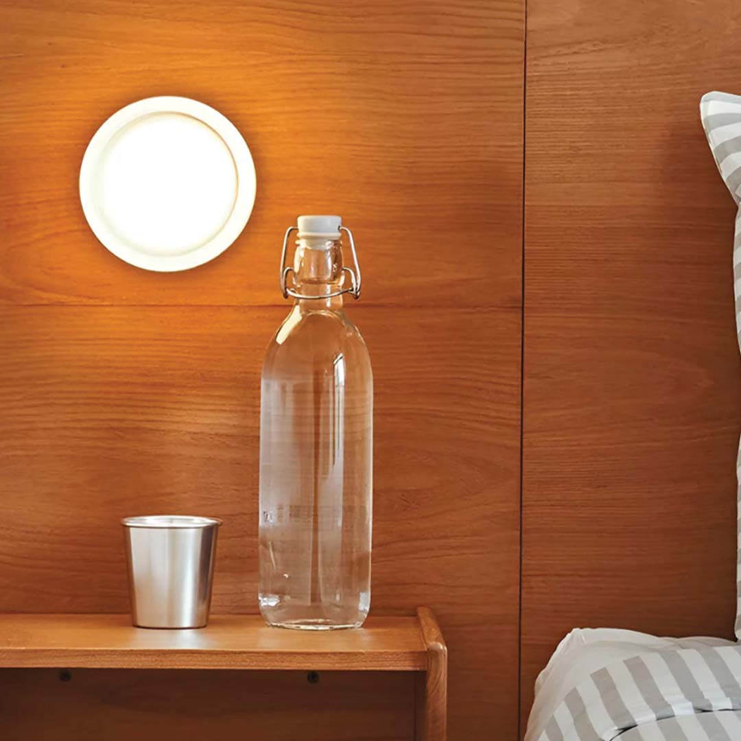 Elegant Vegglampe – Myk Relief Og Varme Atmosfære
