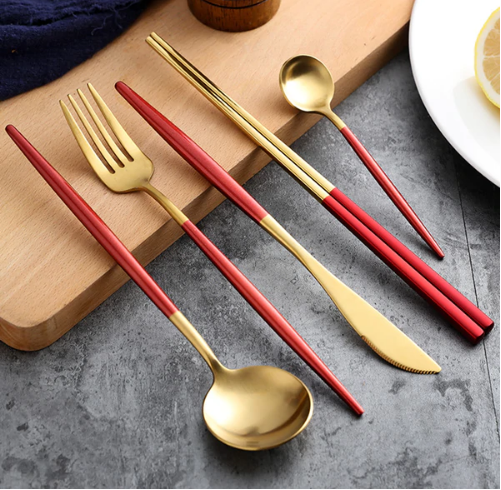 24-Piece Cutlery Set – Chic Finish for Refined Table