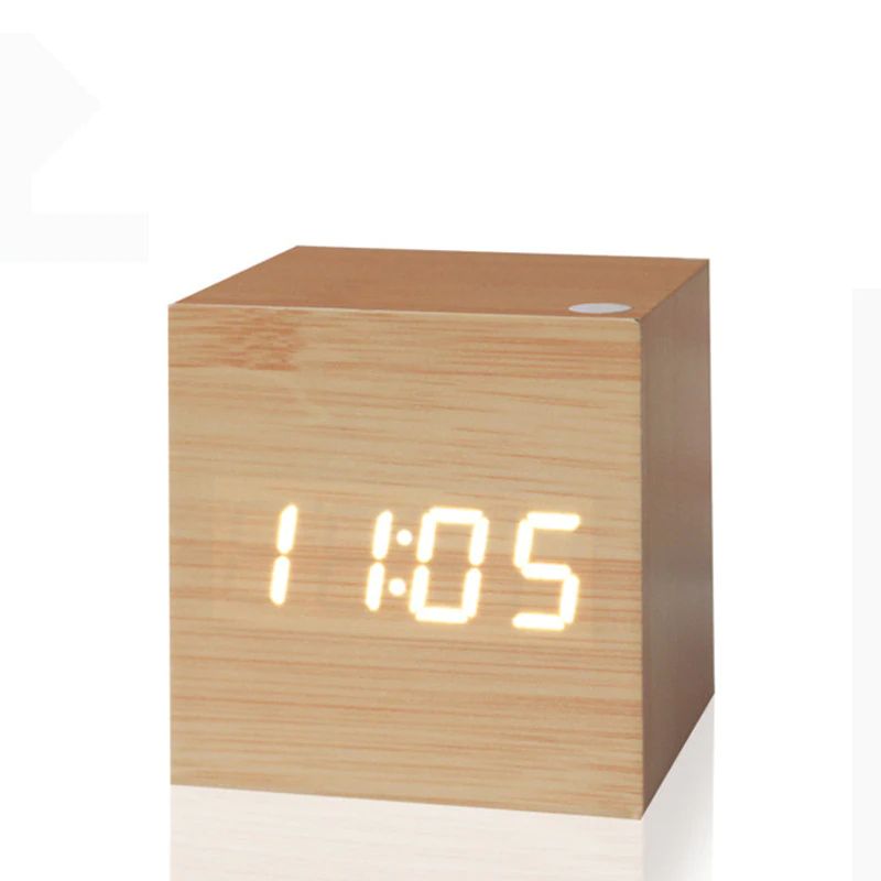 Digitale Würfeluhr – Minimalistisches Design und LED-Anzeige