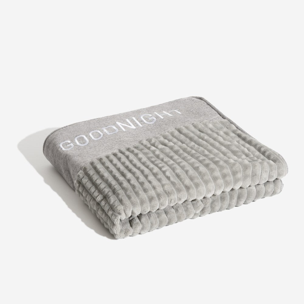 Perna pentru câini rezistentă la zgârieturi cu protecție dorsală – confort și durabilitate