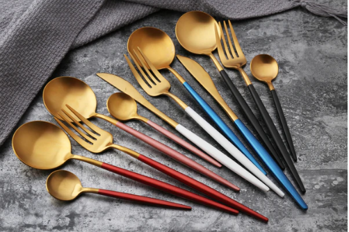 24-Piece Cutlery Set – Chic Finish for Refined Table