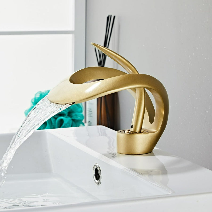 Modern Bathroom Faucet – Curved and Elegant Design