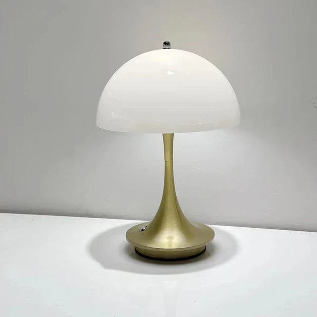Lámpara de Mesa LED – Recargable y Iluminación en Tres Niveles