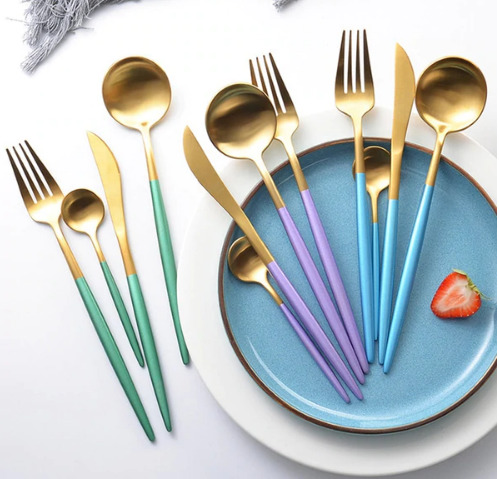 24-Piece Cutlery Set – Chic Finish for Refined Table