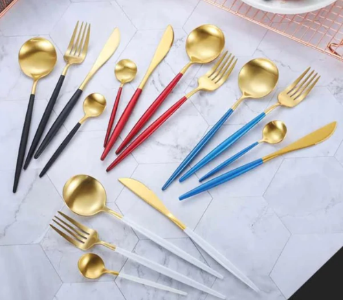 24-Piece Cutlery Set – Chic Finish for Refined Table