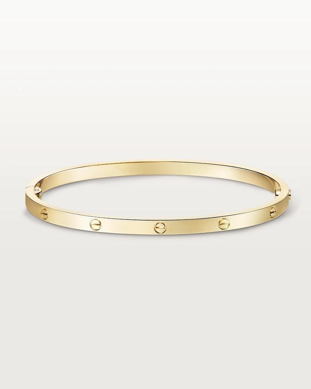 Bracciale Rigido Dorato Minimalista – Eleganza Discreta e Senza Tempo