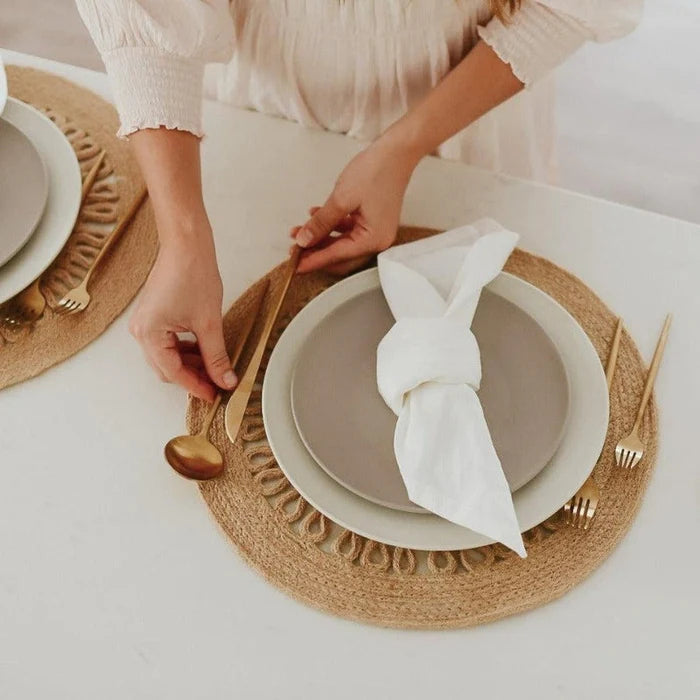 Ensemble De Couverts – Style Épuré Et Fonctionnel