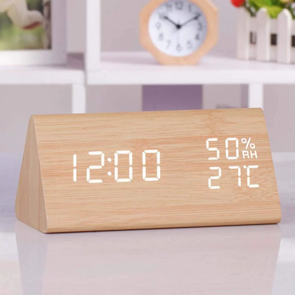Horloge LED Avec Commande Vocale – Design Moderne Et Fonctionnalité Intelligente