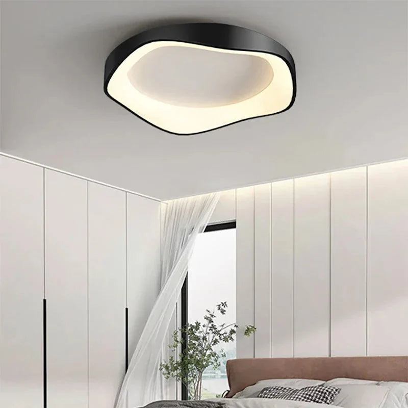 Asymmetrinen LED-kattovalaisin – Trendikkyys ja eleganssi