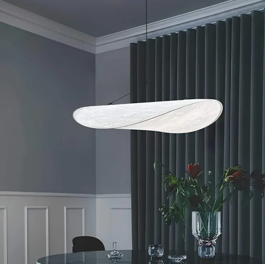 Lampa sufitowa rzemieślnicza – naturalna i autentyczna elegancja 