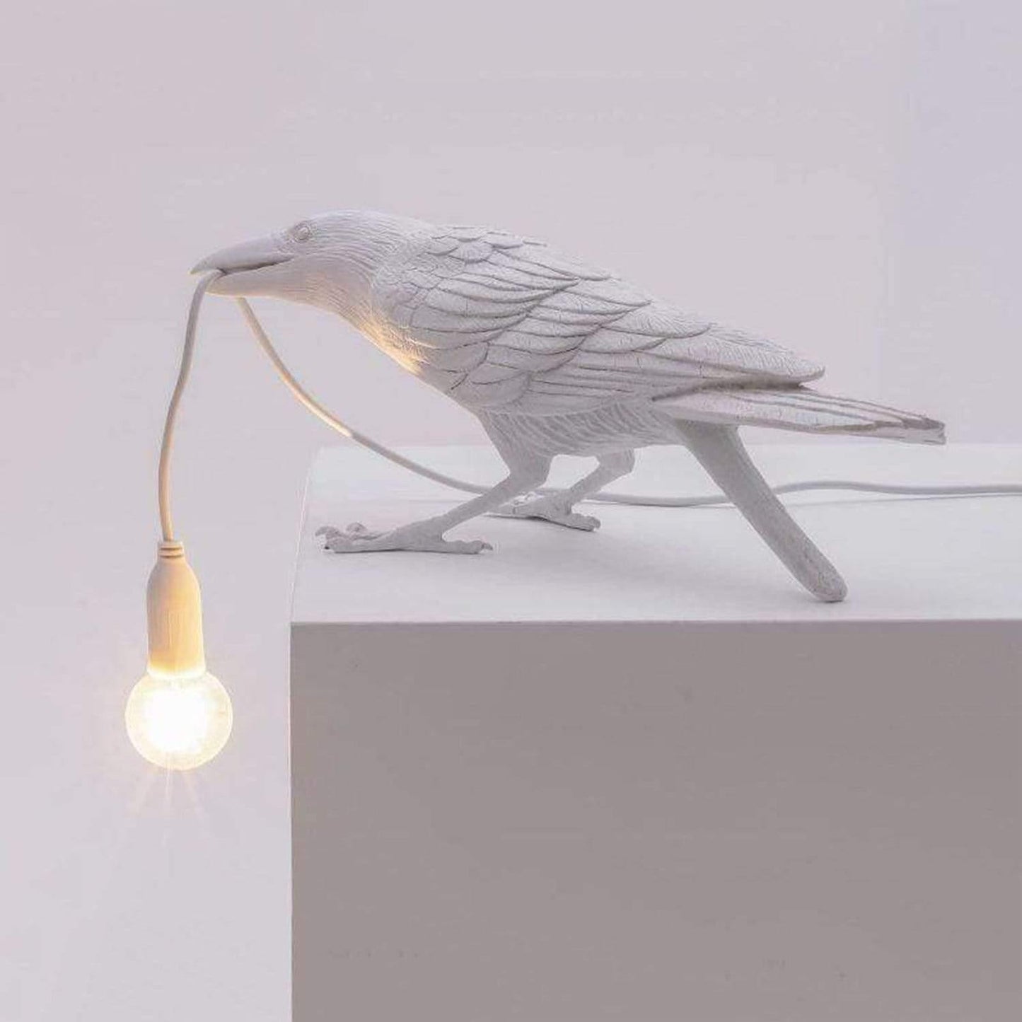 Lampada Decorativa — Corvo per un Atmosfera Misteriosa 