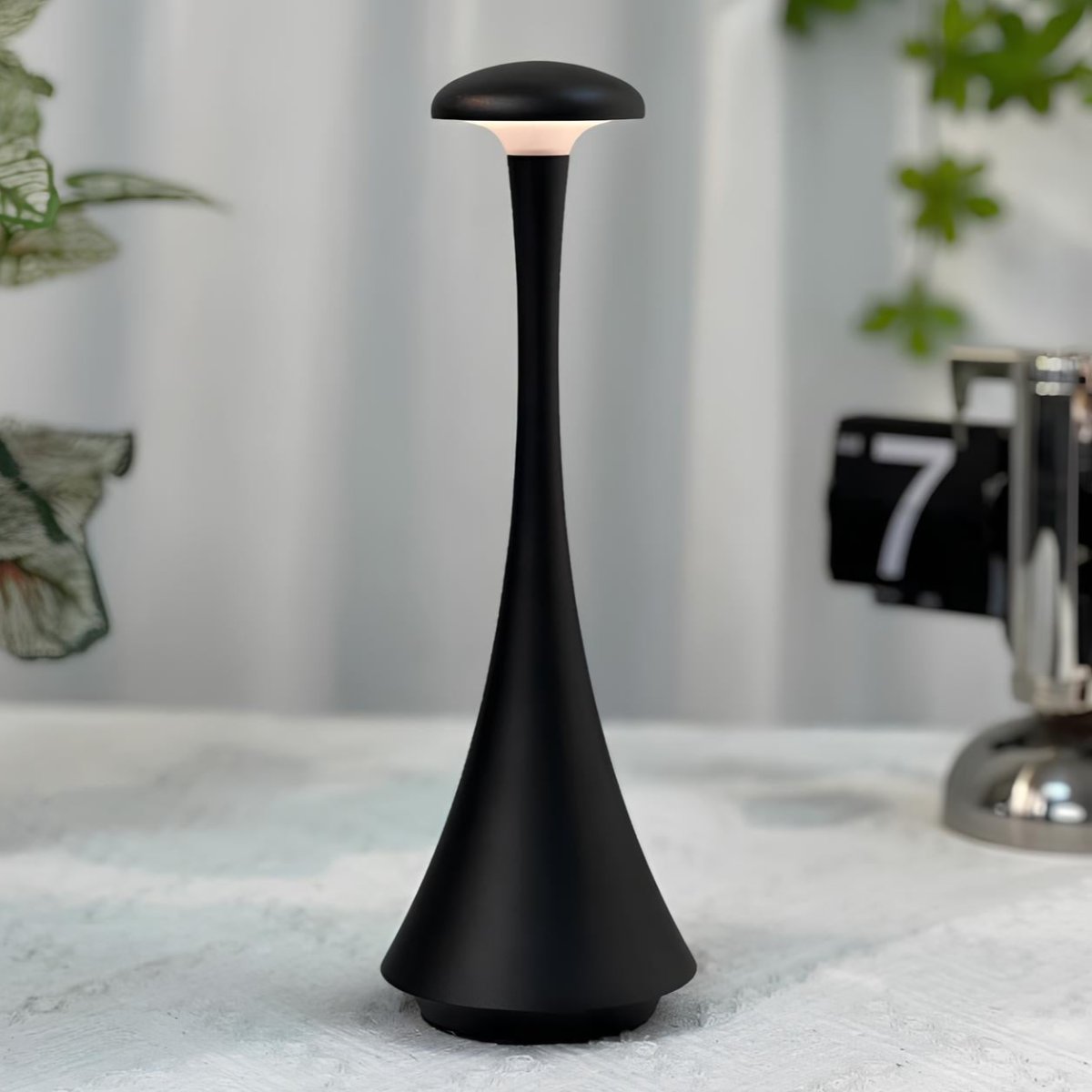 Lâmpada de Mesa Elegante – Elegância e Modernidade 