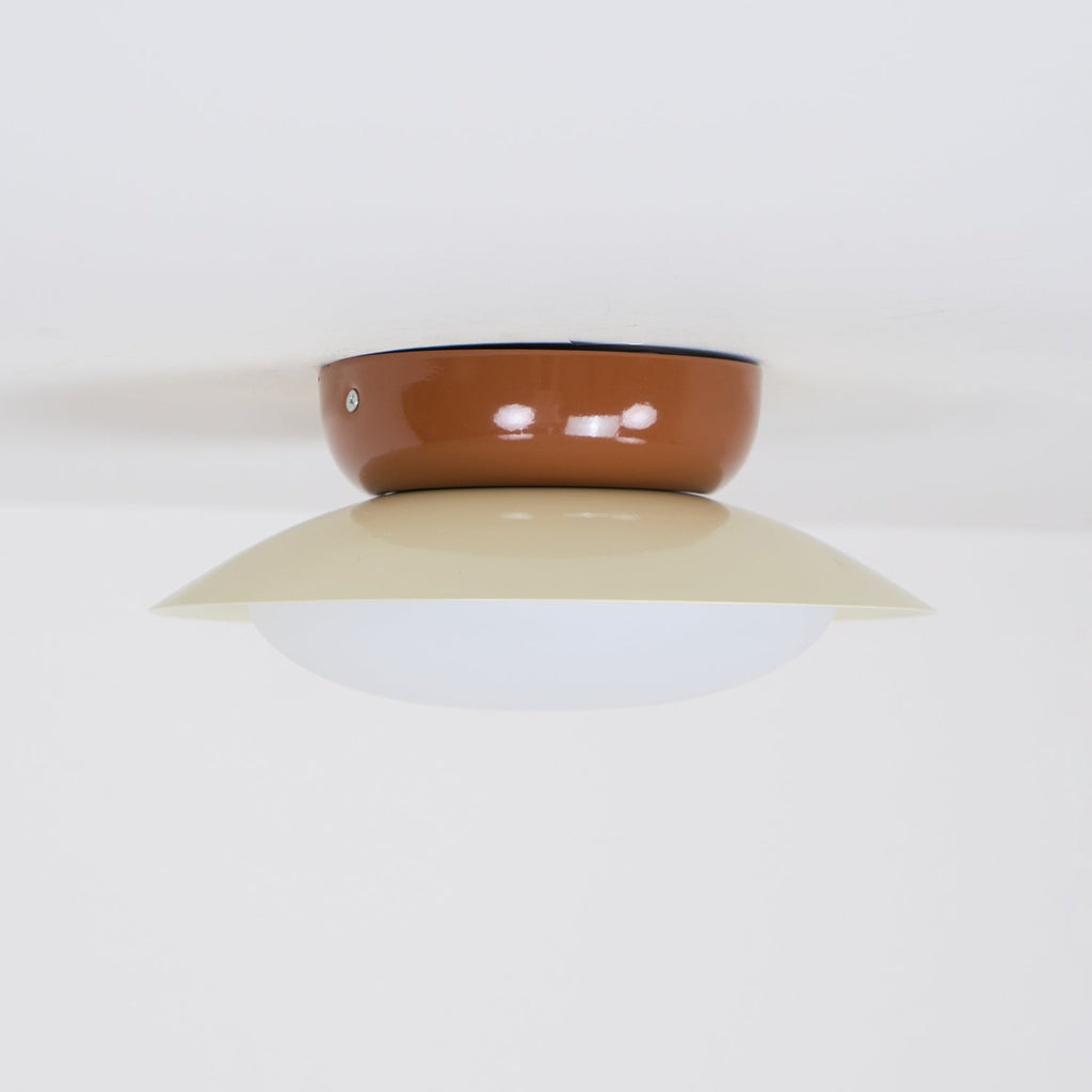 Rund LED-taklampe - naturlig glød og diskret eleganse