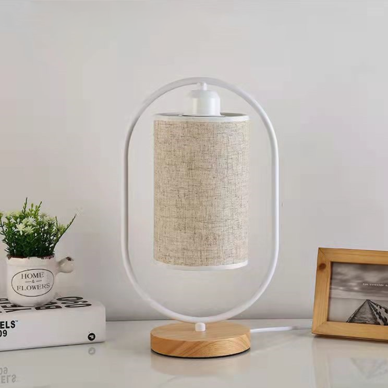 Lámpara de Mesa LED — Elegancia Vintage 