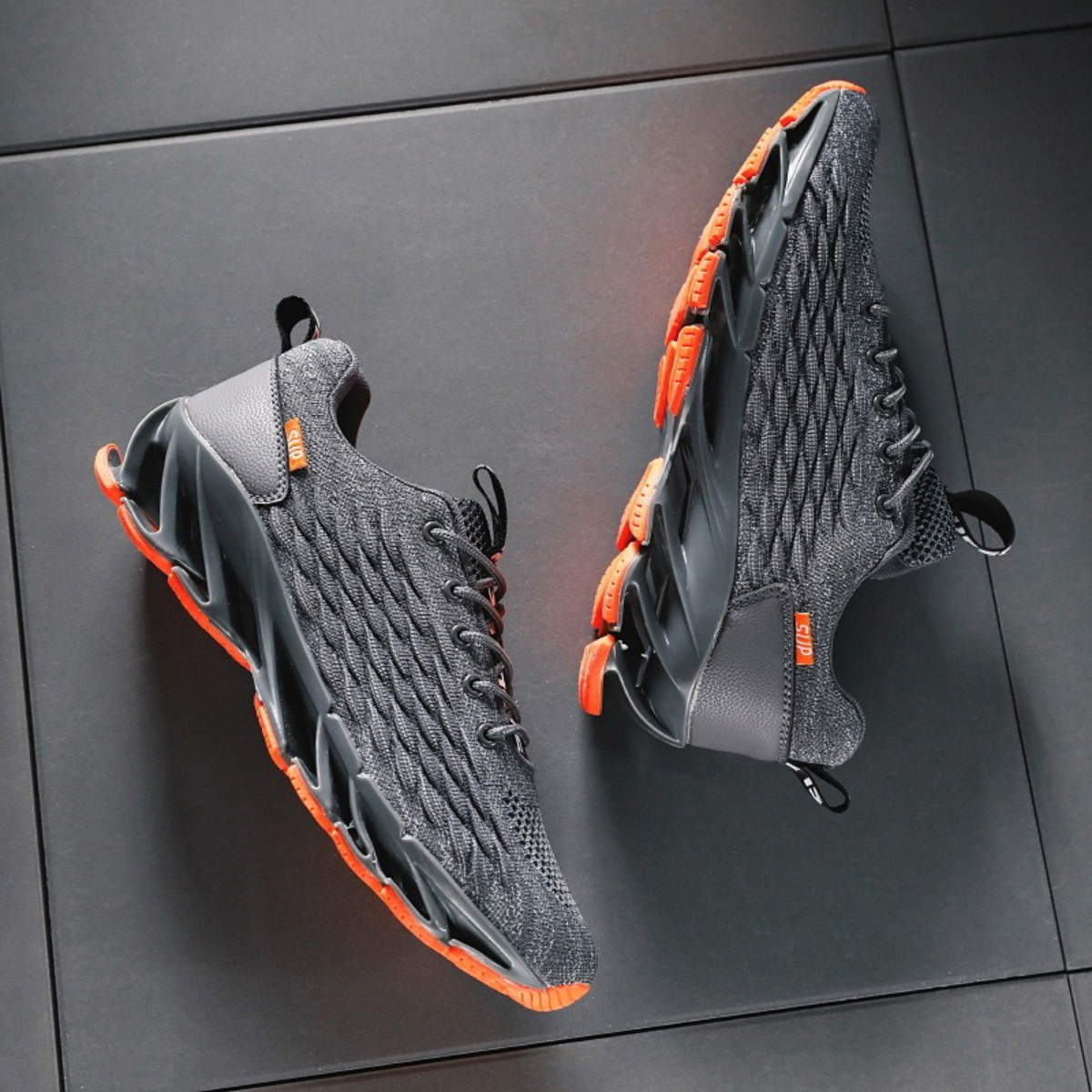 Scarpe da Corsa Uomo – Comfort e Prestazioni 