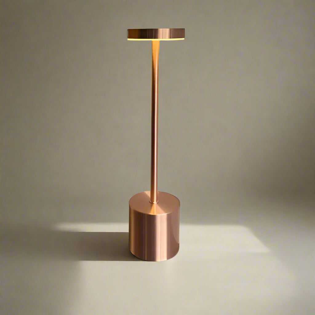 Lâmpada de Mesa LED Táctil Recarregável – Iluminação Prática e Moderna 