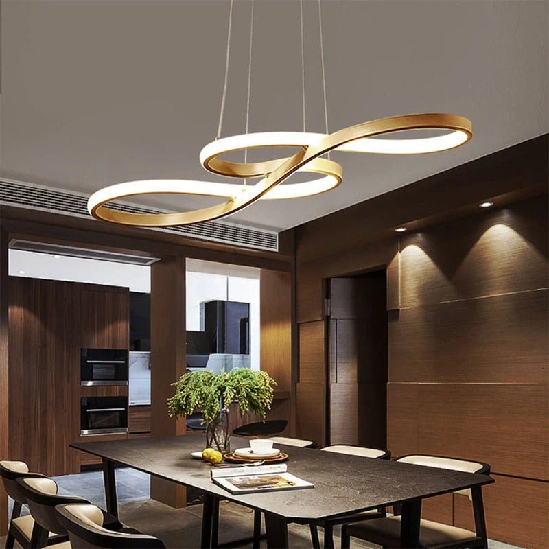 Nowoczesny żyrandol LED w kształcie pierścieni – elegancki i futurystyczny design 