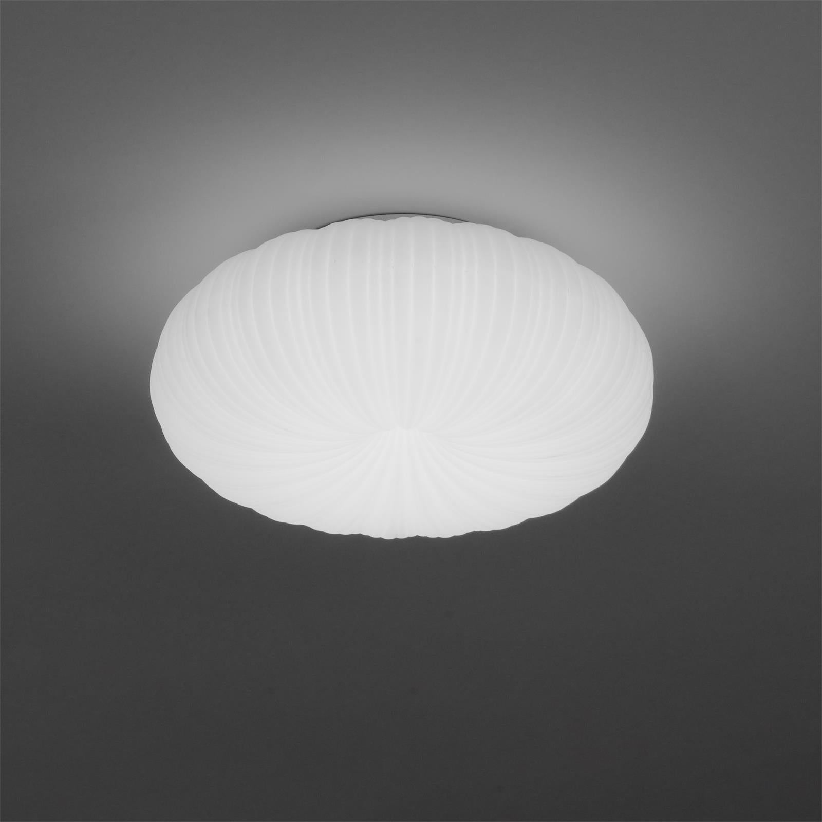 Nowoczesna lampa sufitowa LED z pilotem - komfort i elegancja