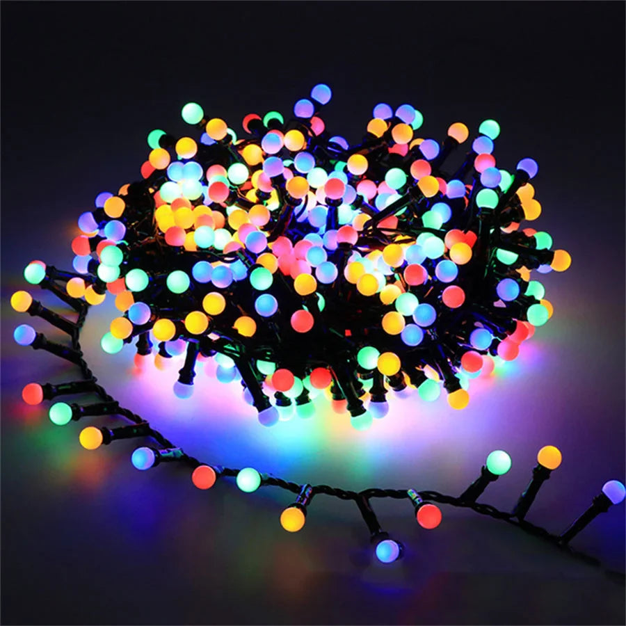 Wasserdichte LED-Lichterkette für den Außenbereich — Garten, Terrasse & beleuchtete Abende 
