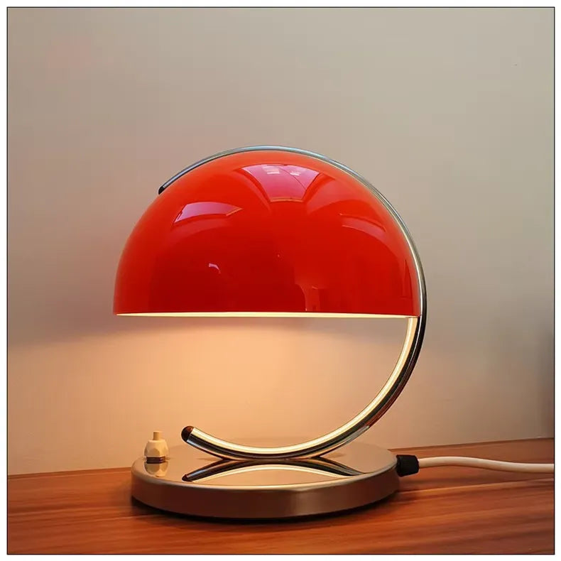 Skandinavisk Bordlampe i Glass – Eleganse og Modernitet 