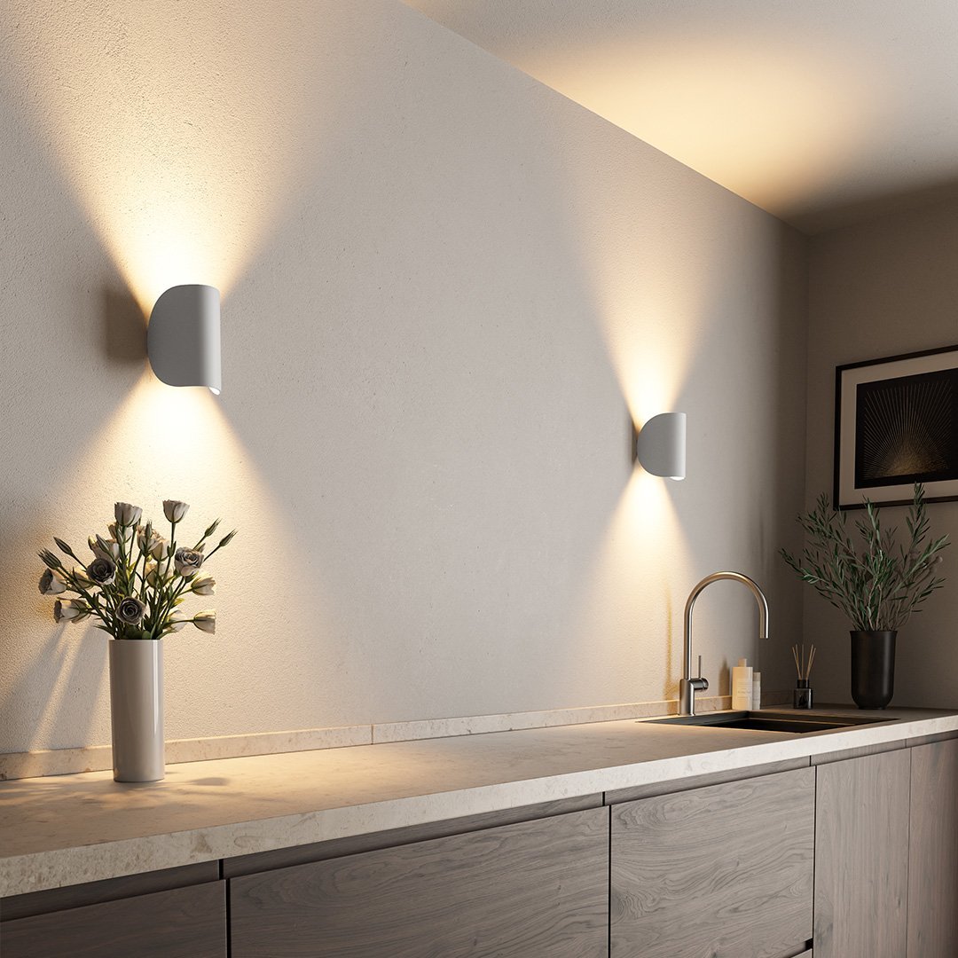 Moderná nástenná lampa – Elegancia a rafinovanosť 