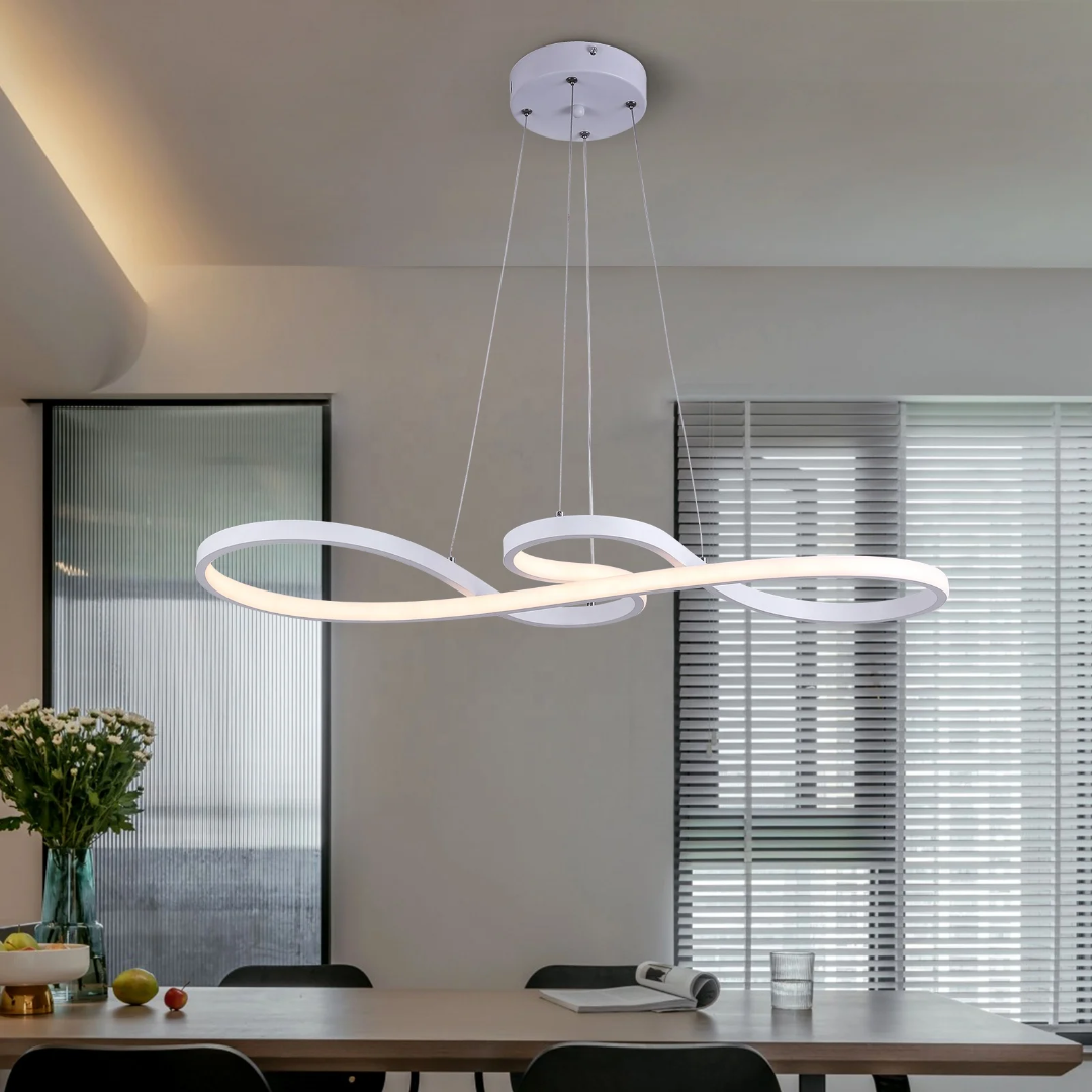 Nowoczesny żyrandol LED w kształcie pierścieni – elegancki i futurystyczny design 