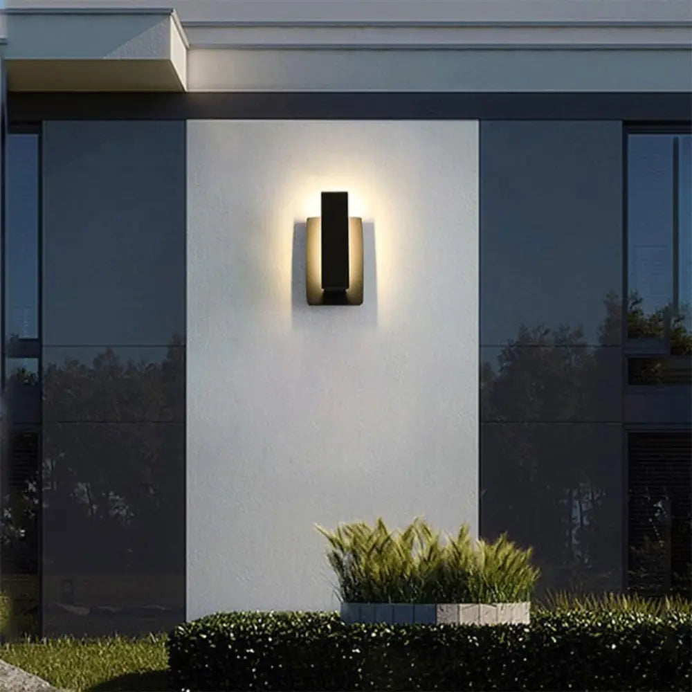 Applique Murale Extérieure Résistante IP65 – Solidité Et Modernité