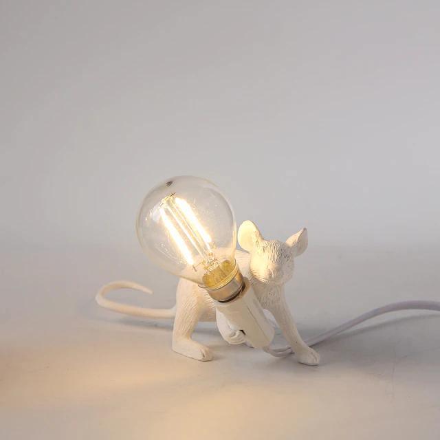 Lampa Stołowa Mysz – Oryginalna Dekoracja i Modne Oświetlenie 
