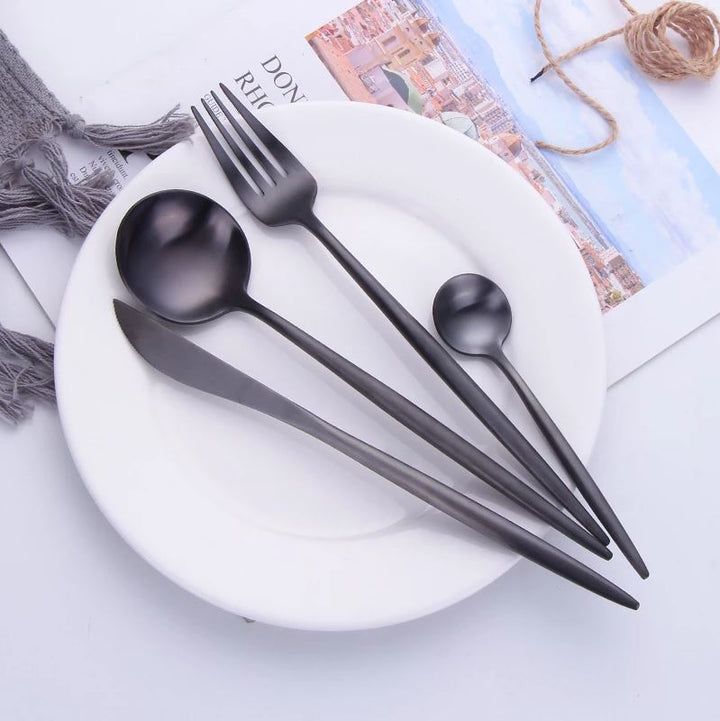 Conjunto de Cubiertos de Lujo – Para una Mesa Elegante y Distinguida 