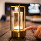 Genopladelig Bordlampe – Blødt Lys Og Tidløst Design 