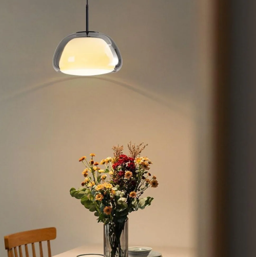 Dekorativ Taklampe – Varm og Trendy Atmosfære 