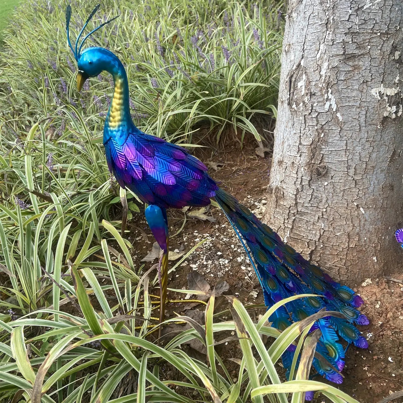 Sculptură Păun Majestuos – Simbol De Frumusețe Și Prestigiu 