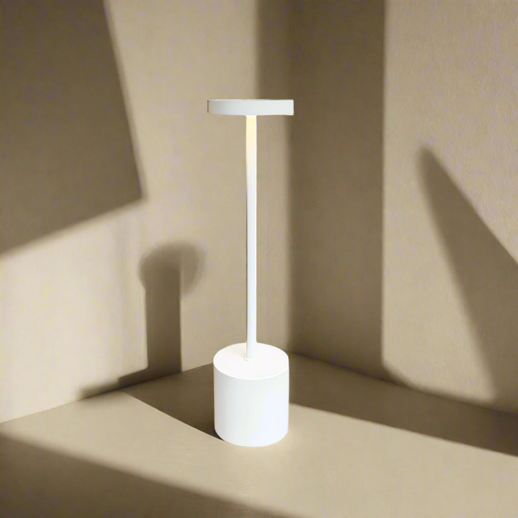 Lâmpada de Mesa LED Táctil Recarregável – Iluminação Prática e Moderna 