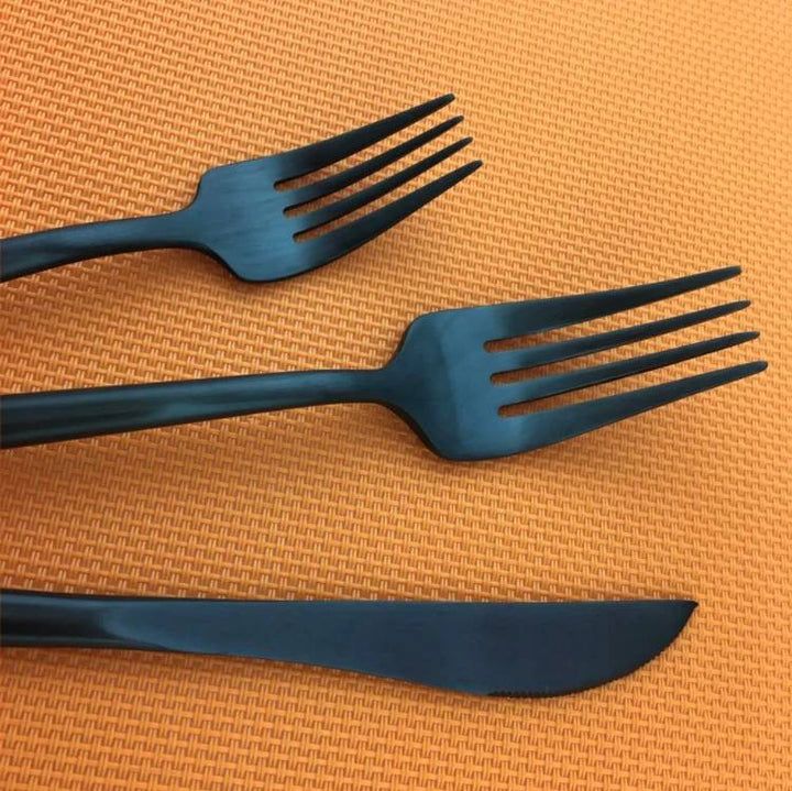 Conjunto de Cubiertos de Lujo – Para una Mesa Elegante y Distinguida 
