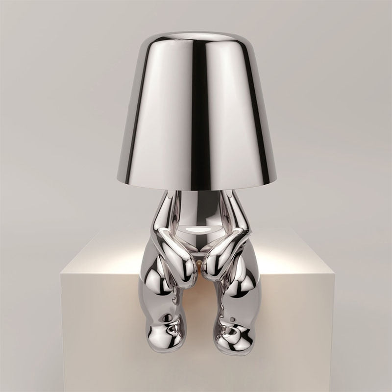 Moderne Bordlampe – Minimalistisk Eleganse og Mykt Lys 